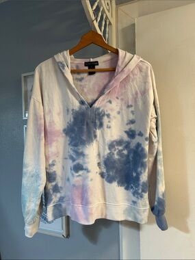 Design365 Women's Tie-Dye Hooded Pullover Size L Blue & Pink